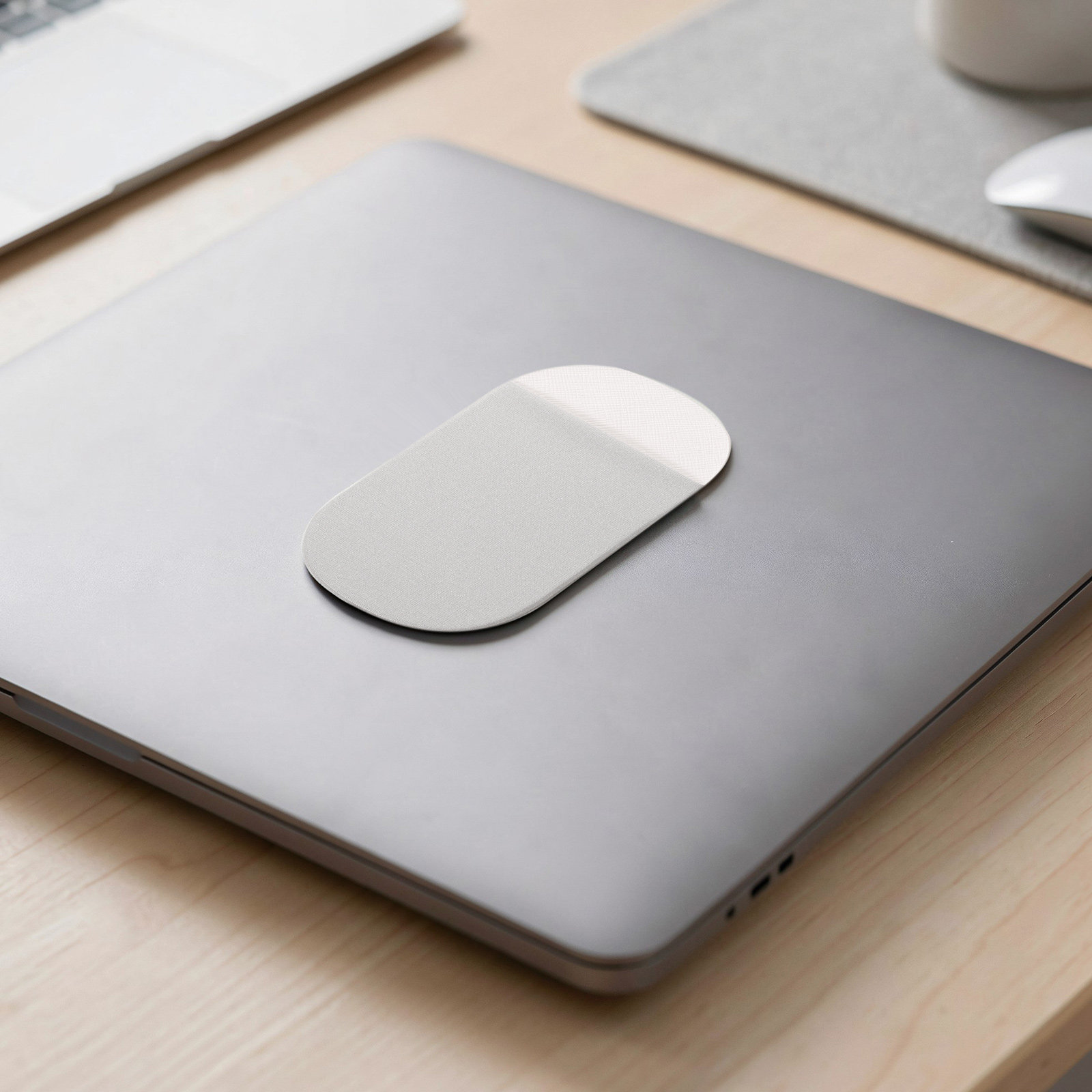 Adhesive Laptop Mouse Holder G - Tech Accessories Case ulasan dan harga